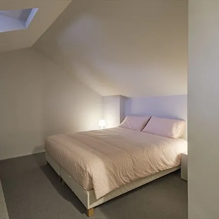 Apartment Rentclass - Adelaide Milan
